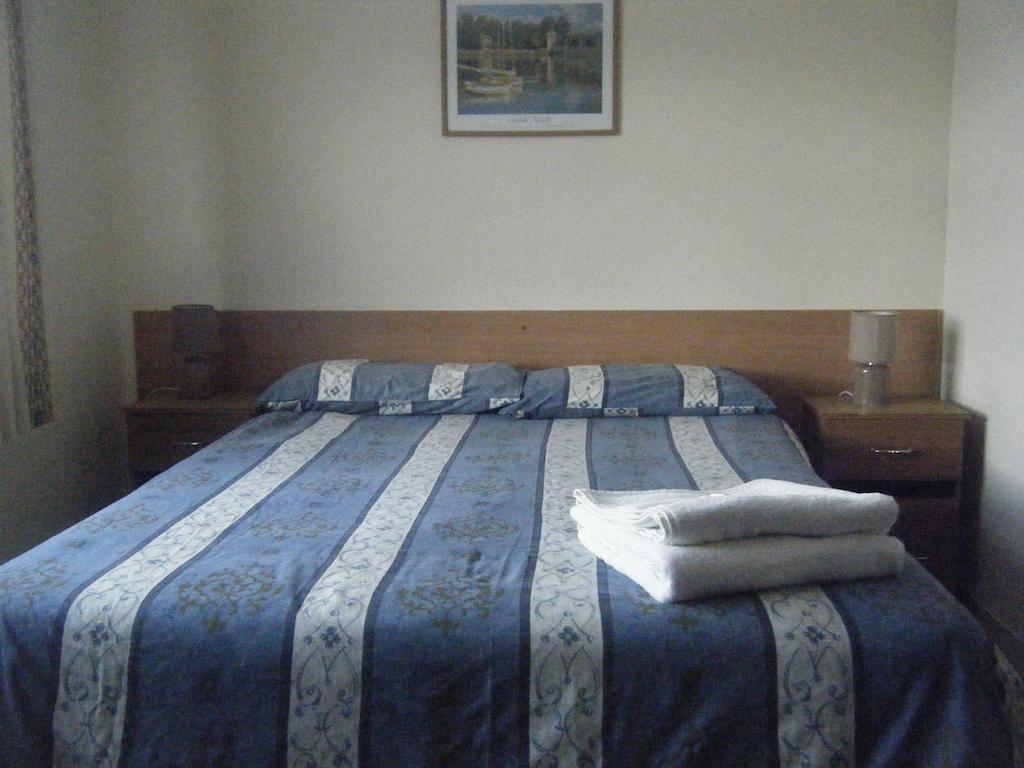 Tudor Court Hotel สวอนซี ห้อง รูปภาพ